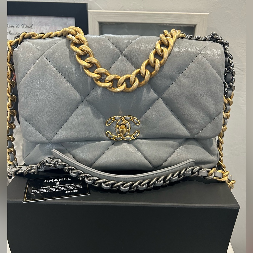 ‼️SOLD‼️ 💯% Authentic Chanel 19 large (old medium) STUNNING!❗️